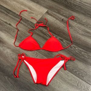 Red string bikini